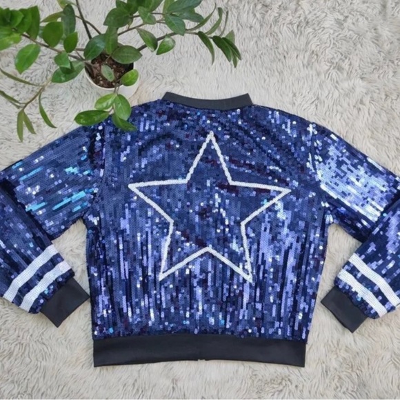 Sale‼️Dallas Cowboys sequin jacket. No Discount ‼️‼️ - Picture 11 of 13